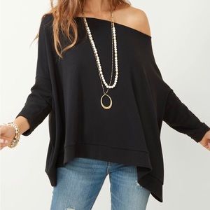 🖤Stella and Dot Maette brand reversible poncho.